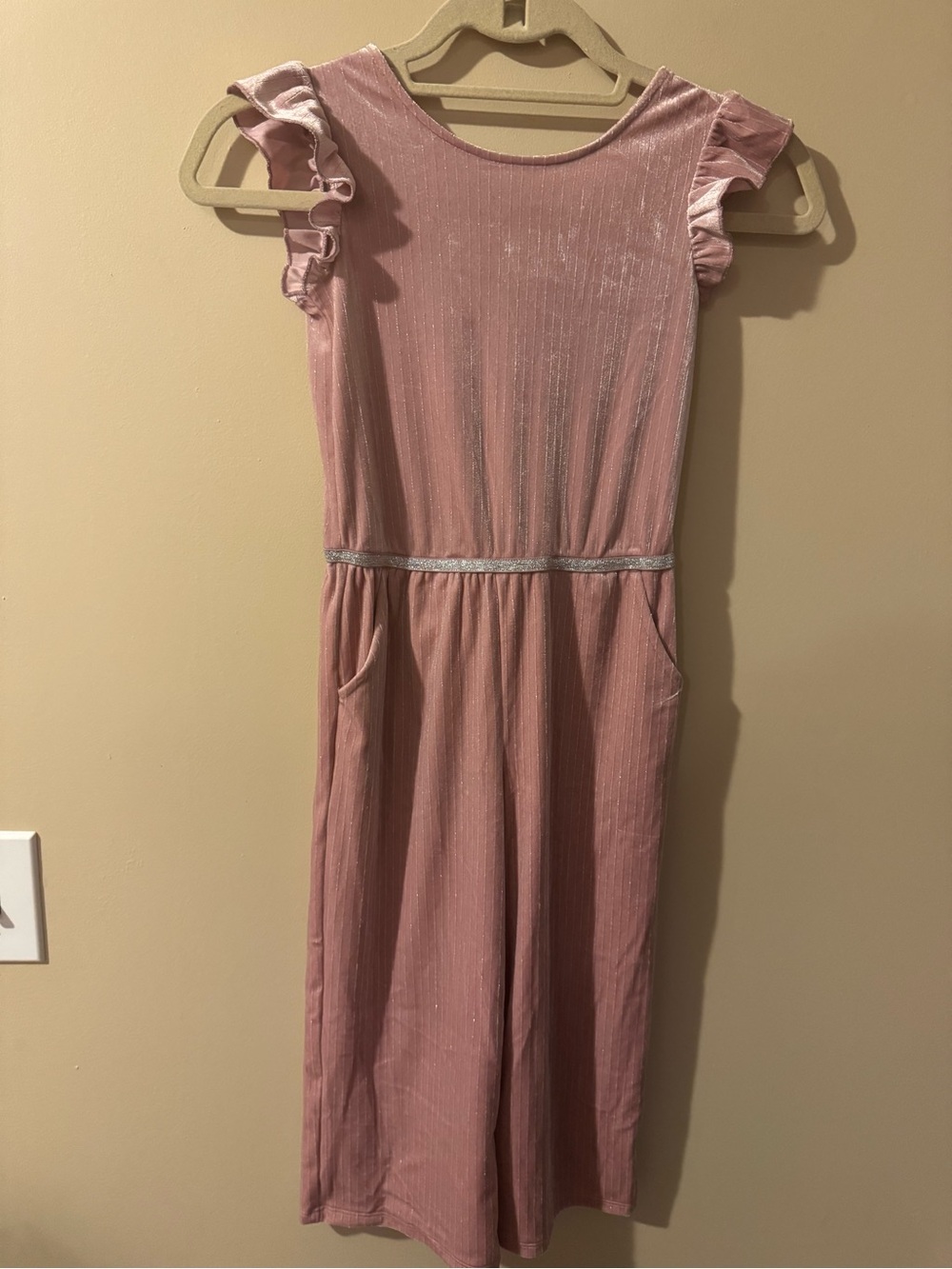 Cat & Jack Girls Pink Velvet Sparkle Ruffle Sleeve Jumpsuit - size small (6-6x)